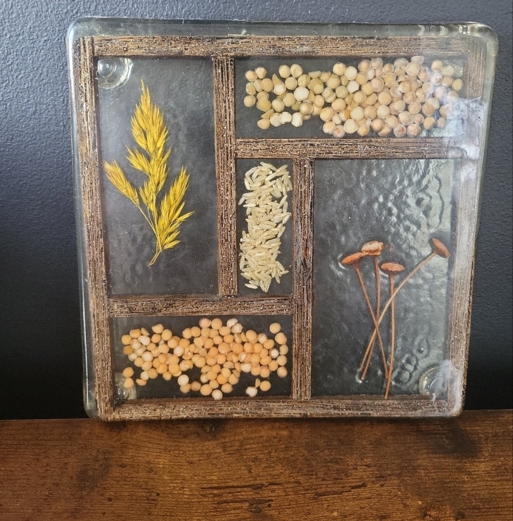 Handmade Vintage Botanical Resin Tray / Wall Art - Picture 2 of 5